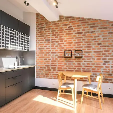 Strzelecka Old - By Hosty アパート *